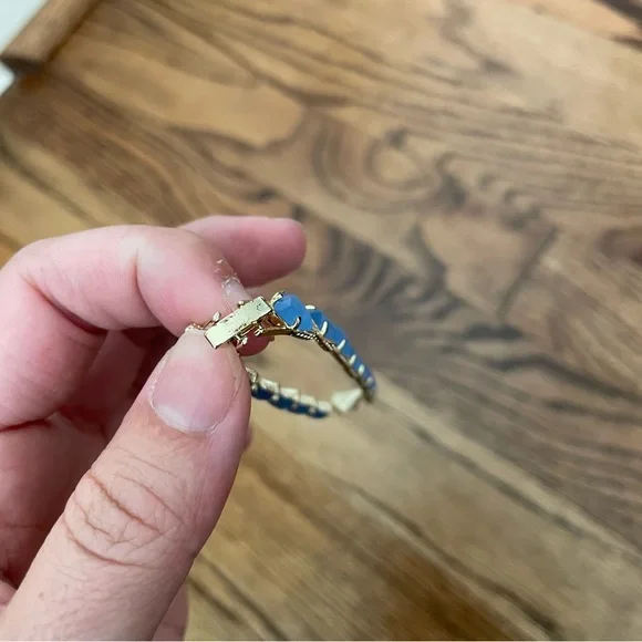 Kendra Scott Ripley Bracelet in Periwinkle and Gold - Picture 3 of 5